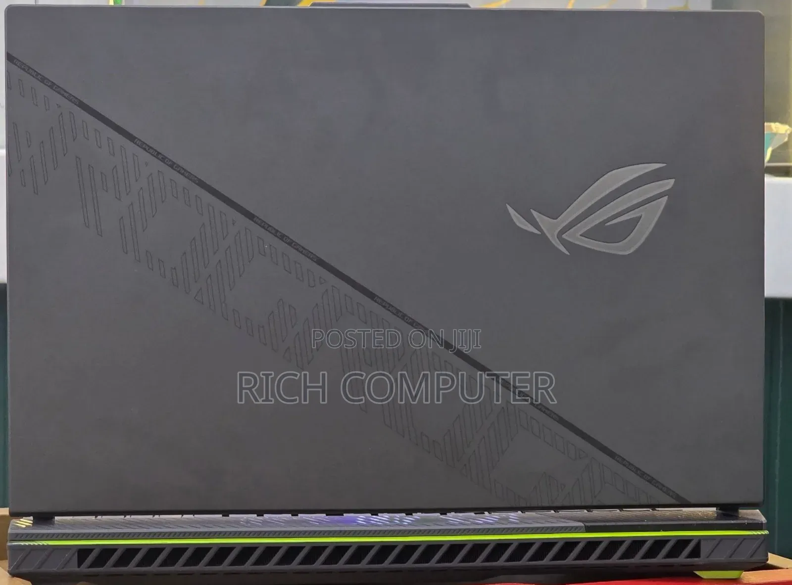 New Laptop Asus ROG Strix SCAR 18 16GB Intel Core i9 SSD 1T