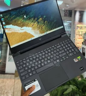 New Laptop HP Victus 16 16GB AMD Ryzen 7 SSD 1T