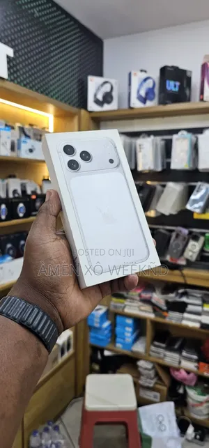 New Apple iPhone 17 Pro Max 256 GB Silver