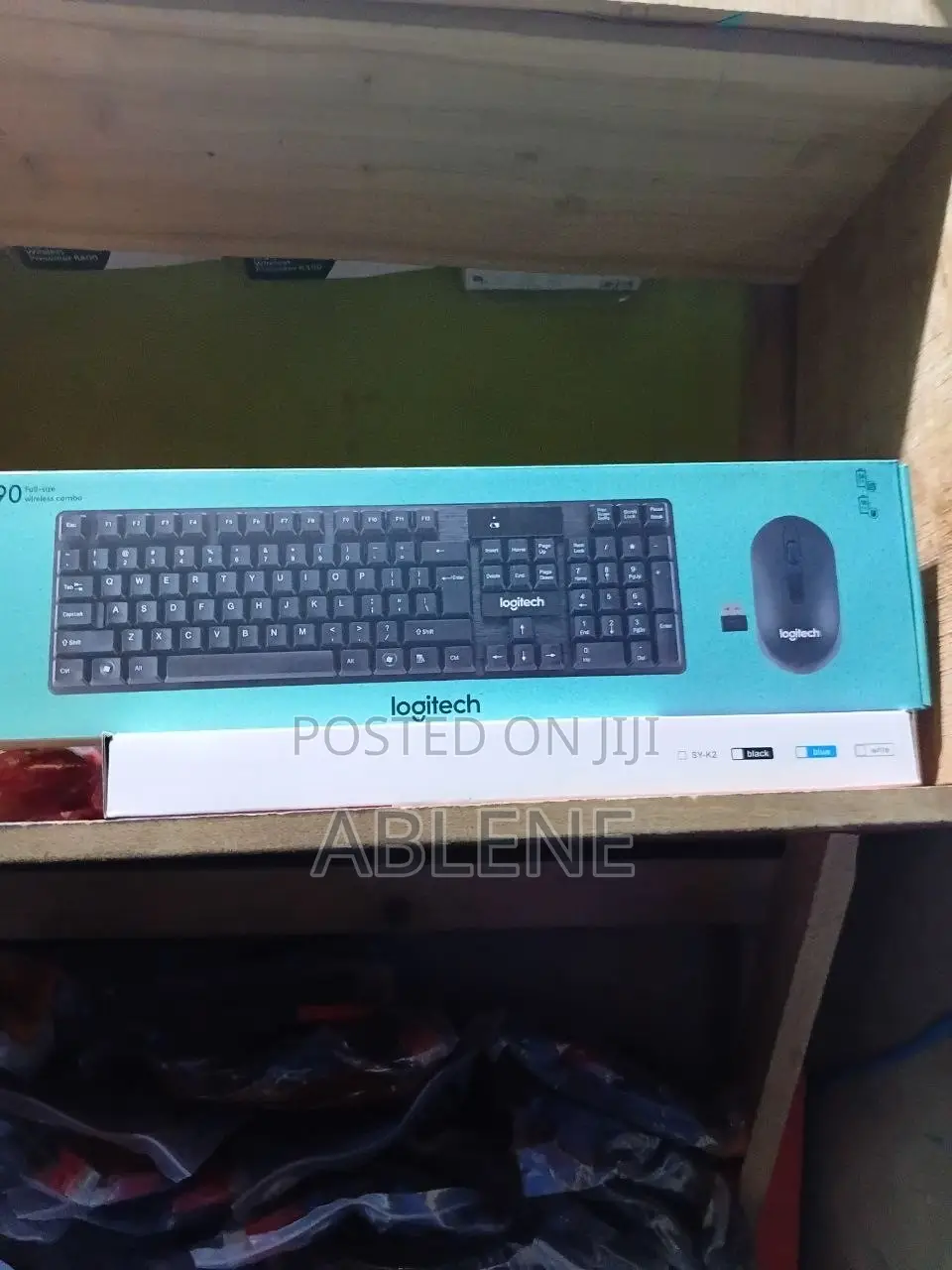 Logitech MK290 Wireless Keyboard and Mouse Combo