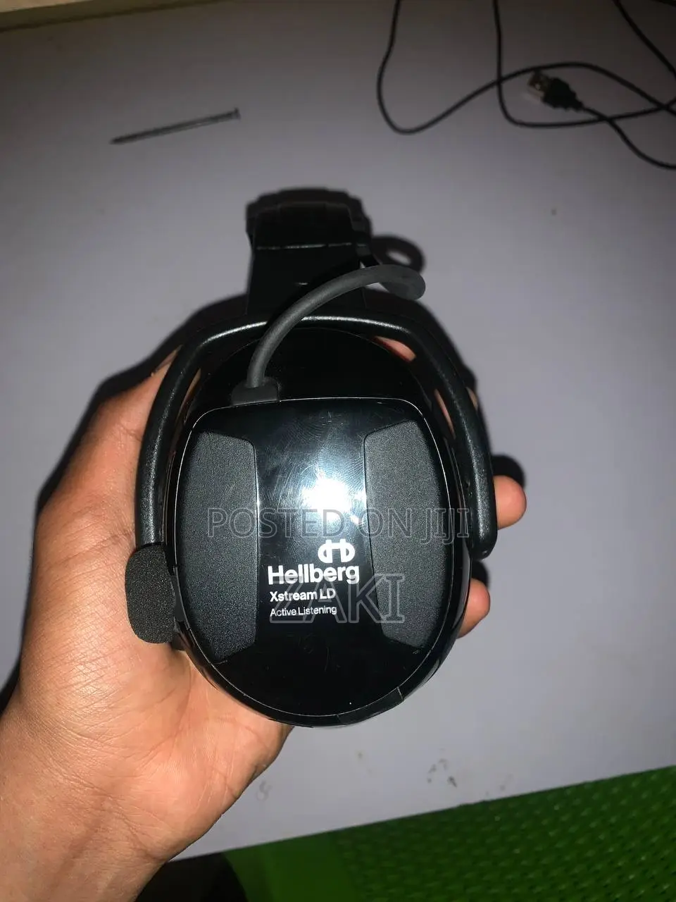 For Sale: Hellberg Xstream LD Bluetooth Headset