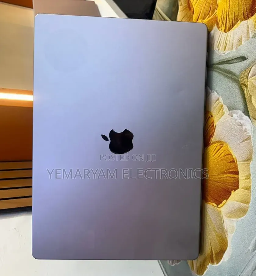 New Laptop Apple MacBook Pro 2021 M1 32GB Apple M1 SSD 512GB