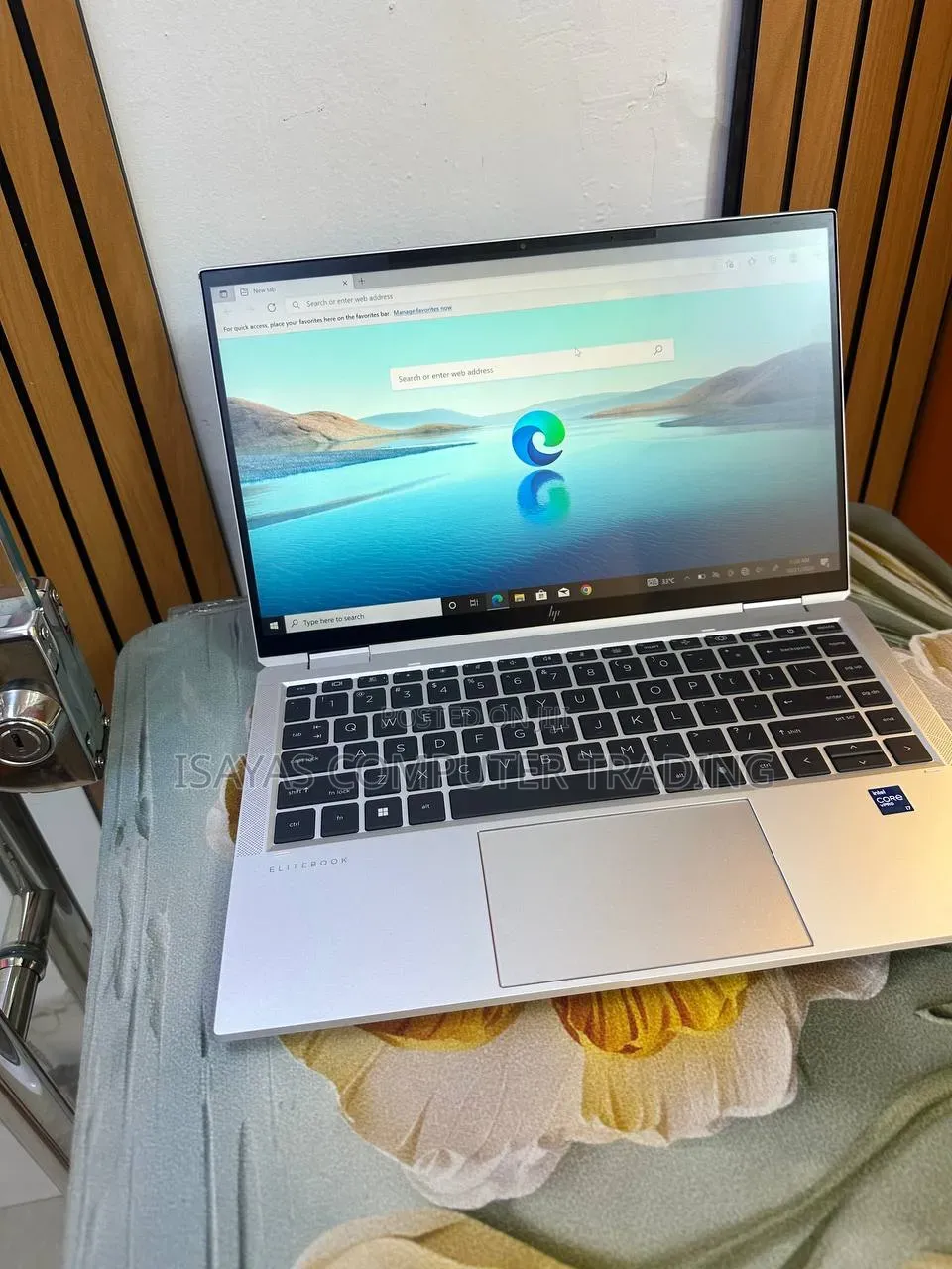 New Laptop HP EliteBook 1040 G8 16GB Intel Core i7 SSD 512GB