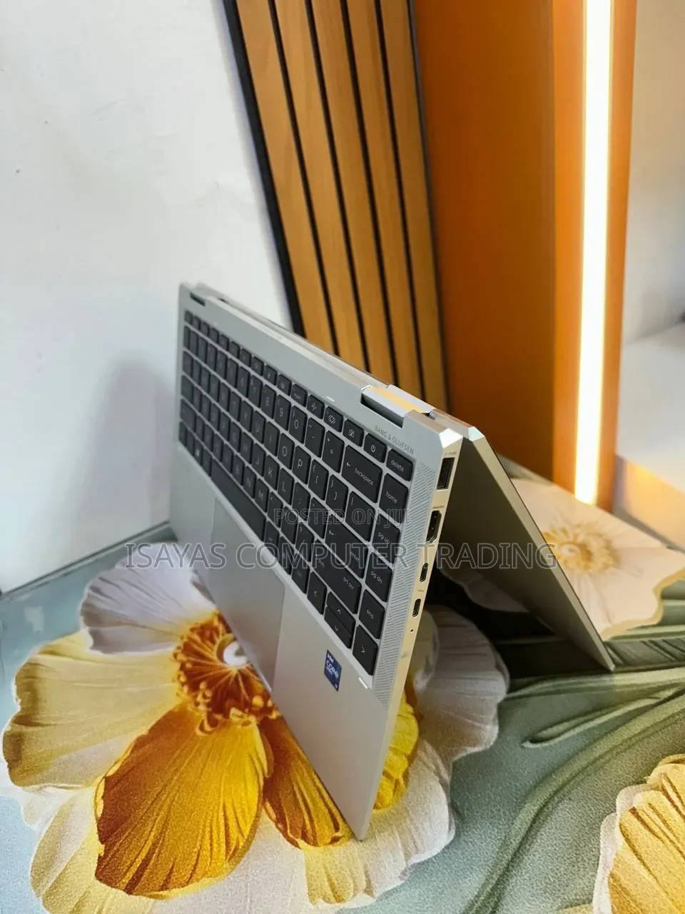 New Laptop HP EliteBook 1040 G8 16GB Intel Core i7 SSD 512GB