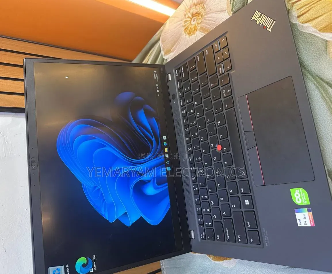 New Laptop Lenovo ThinkPad T14s Gen 1 32GB Intel Core i7 SSD 512GB