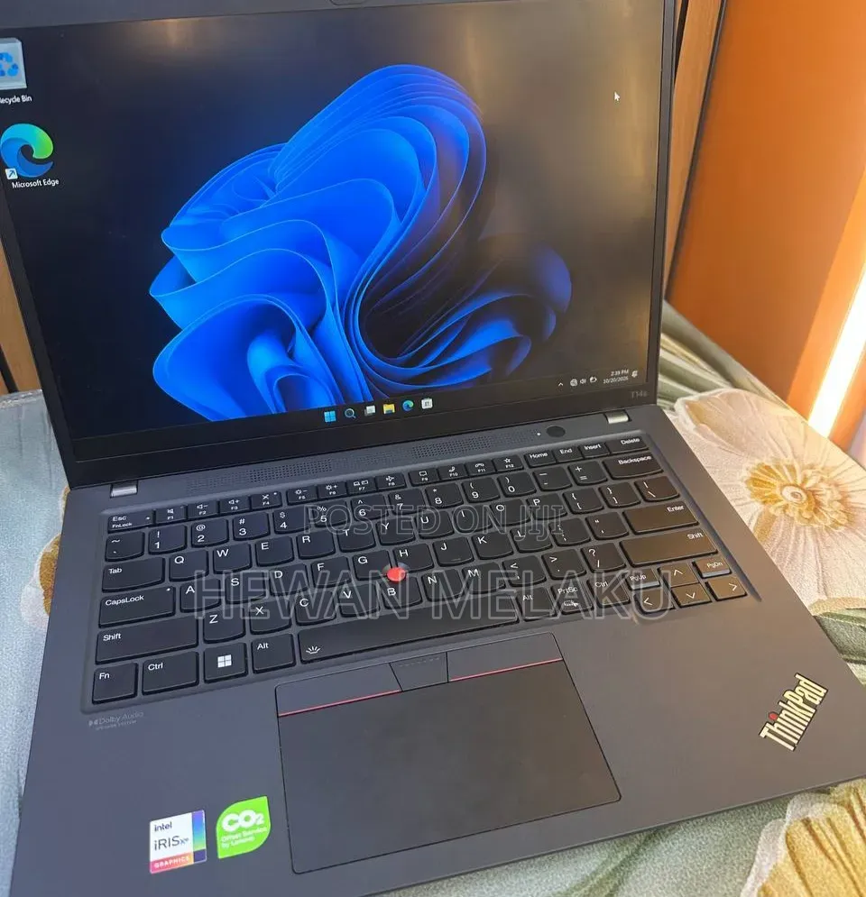 New Laptop Lenovo ThinkPad T14 32GB Intel Core i7 SSD 512GB