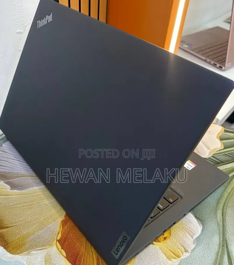 New Laptop Lenovo ThinkPad T14 32GB Intel Core i7 SSD 512GB