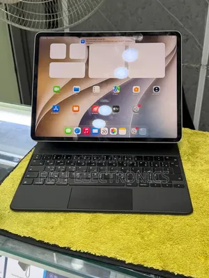 Apple iPad Pro 12.9 (2022) 512 GB Gray