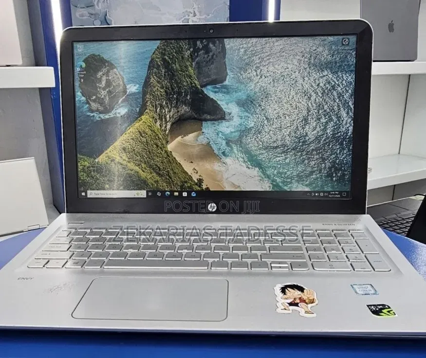 New Laptop HP Envy 15 8GB Intel Core i5 HDD+SSD 1T