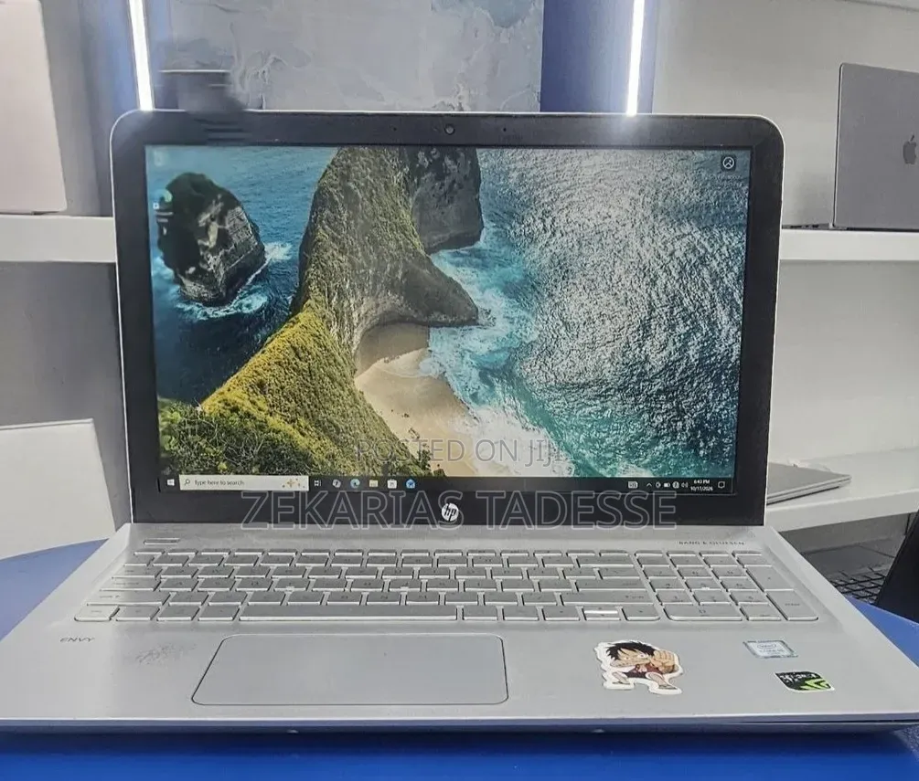 New Laptop HP Envy 15 8GB Intel Core i5 HDD+SSD 1T