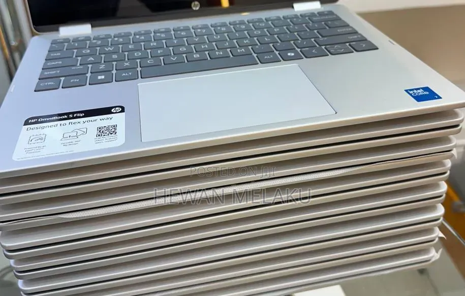 New Laptop HP OmniBook 5 Flip 16GB Intel Core 7 SSD 512GB