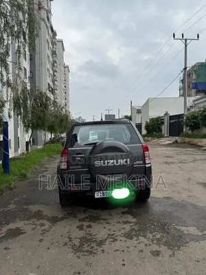 Suzuki Grand Vitara 2011 Gray