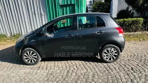 Toyota Yaris 2009 Black