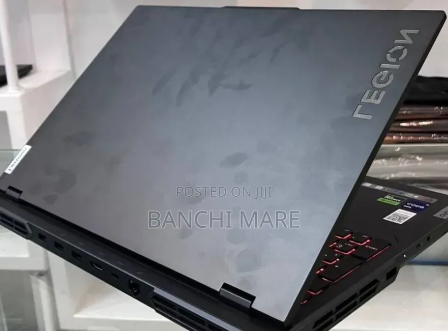 New Laptop Lenovo Legion 5i 32GB Intel Core Ultra 9 SSD 2T