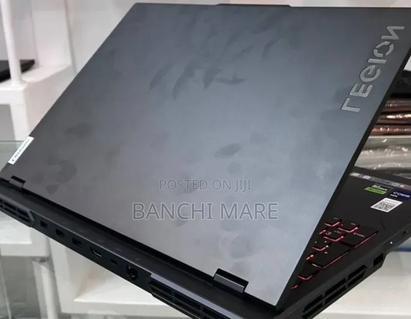 New Laptop Lenovo Legion 5i 32GB Intel Core Ultra 9 SSD 2T