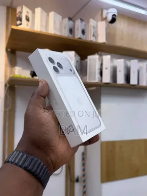 New Apple iPhone 17 Pro Max 256 GB White