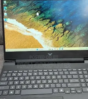 New Laptop HP Victus 15 16GB AMD Ryzen 7 SSD 1T
