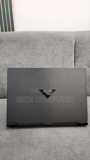 New Laptop HP Victus 15 16GB AMD Ryzen 7 SSD 1T