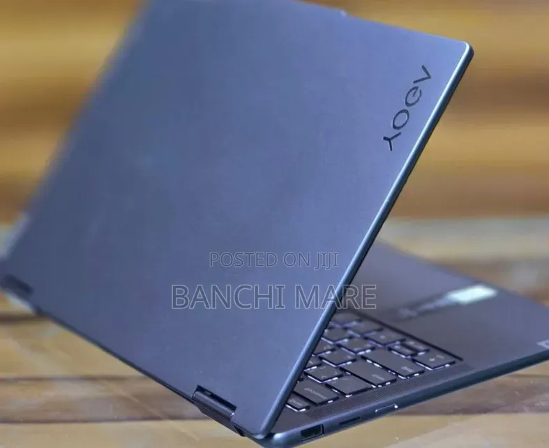 New Laptop Lenovo Yoga 7i 16GB Intel Core i7 SSD 512GB