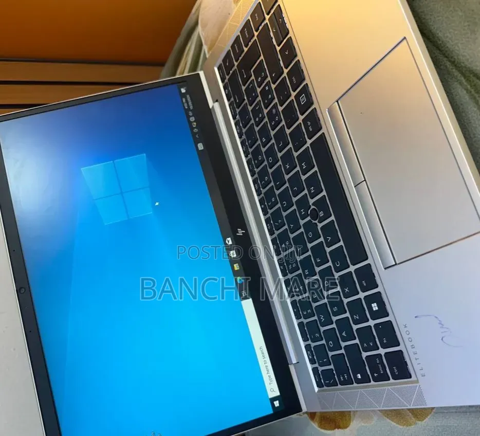 New Laptop HP EliteBook 845 G8 16GB AMD Ryzen 5 SSD 512GB