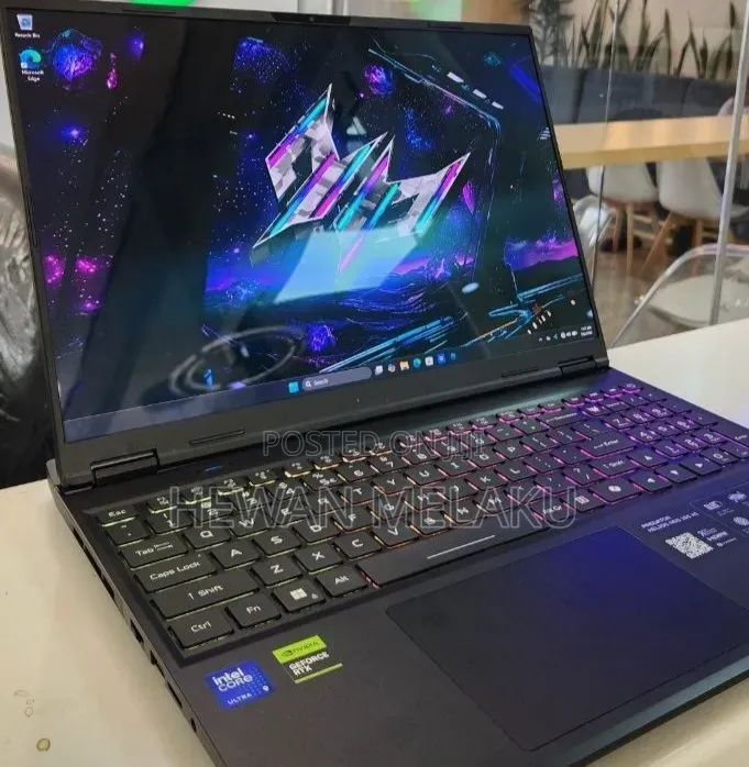 New Laptop Acer Predator Helios Neo 16 16GB Intel Core Ultra 9 SSD 1T