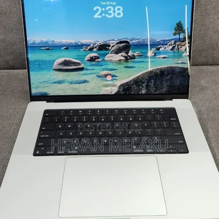 New Laptop Apple MacBook Pro 2021 M1 16GB Apple M1 Pro SSD 1T