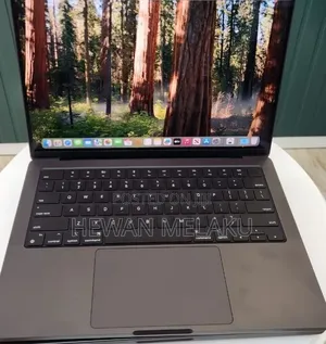 New Laptop Apple MacBook Pro 2023 M3 18GB Apple M3 Pro SSD 512GB