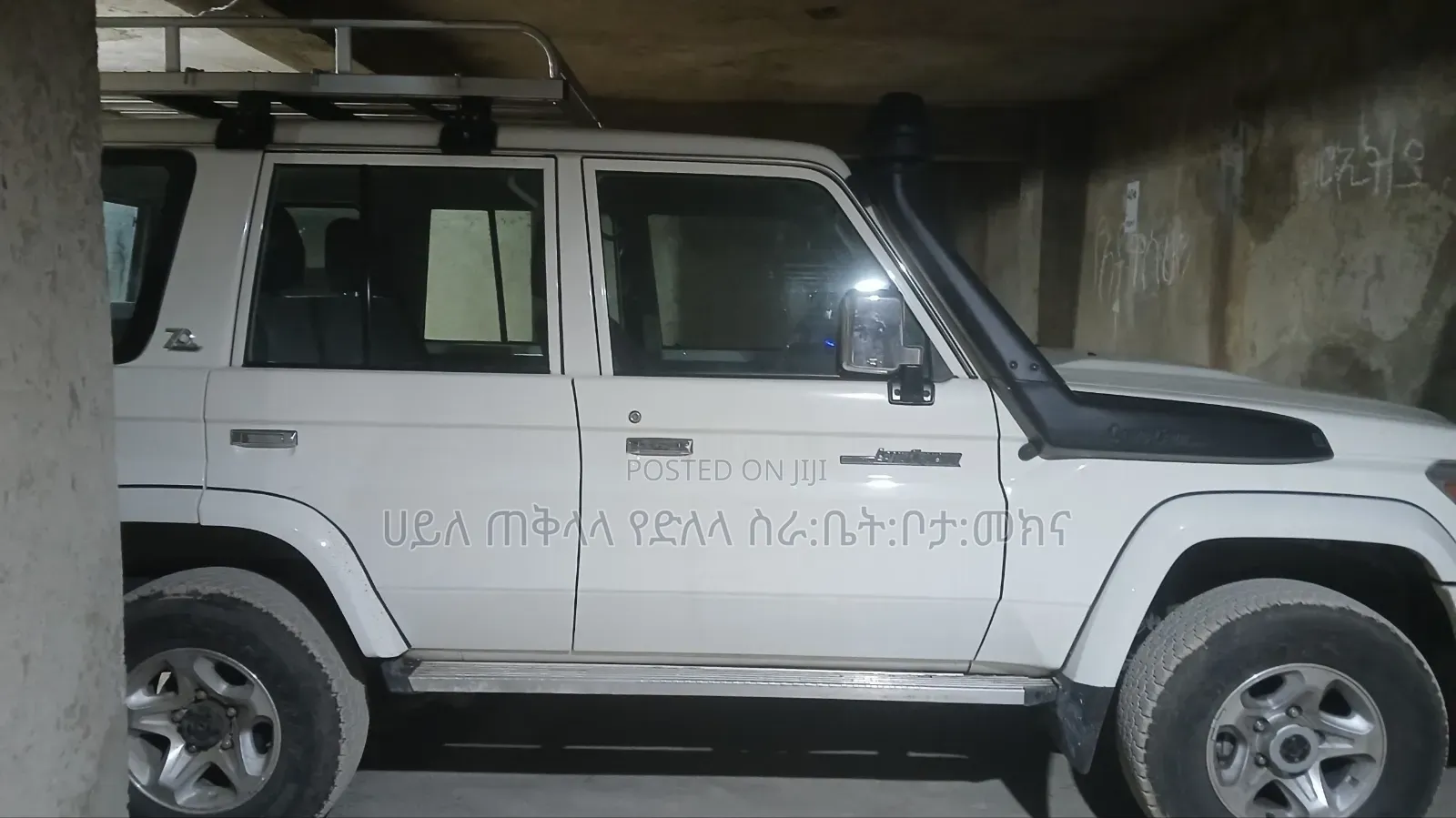 Toyota Land Cruiser 2022 White