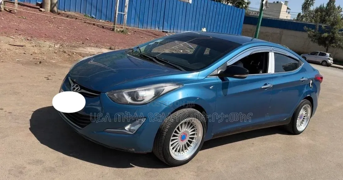 Hyundai Avante 2014 Blue