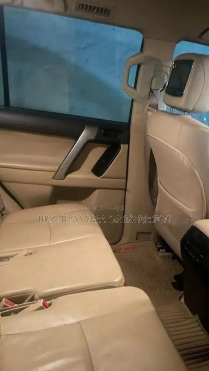 Toyota Land Cruiser Prado 2015 Purple