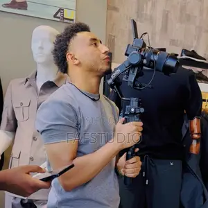 Camera Man, Video Editor