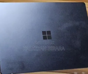 New Laptop Microsoft Surface 16GB Intel Core i7 SSD 256GB