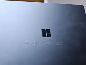 New Laptop Microsoft Surface 16GB Intel Core i7 SSD 256GB