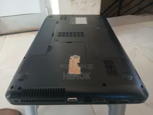 Laptop Toshiba Satellite C850 6GB Intel Celeron HDD 500GB