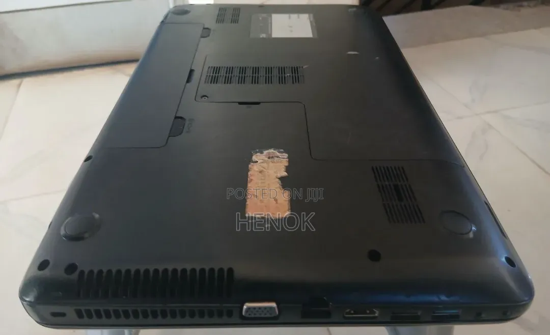 Laptop Toshiba Satellite C850 6GB Intel Celeron HDD 500GB