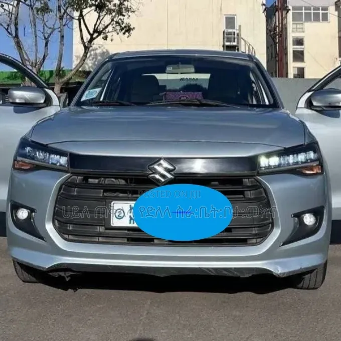 Suzuki Dzire 2025 Silver