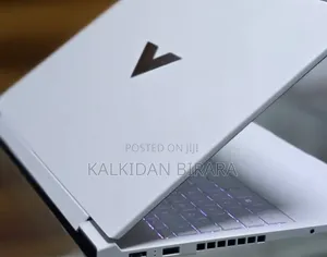 New Laptop HP Victus 15 16GB AMD Ryzen 7 SSD 1T