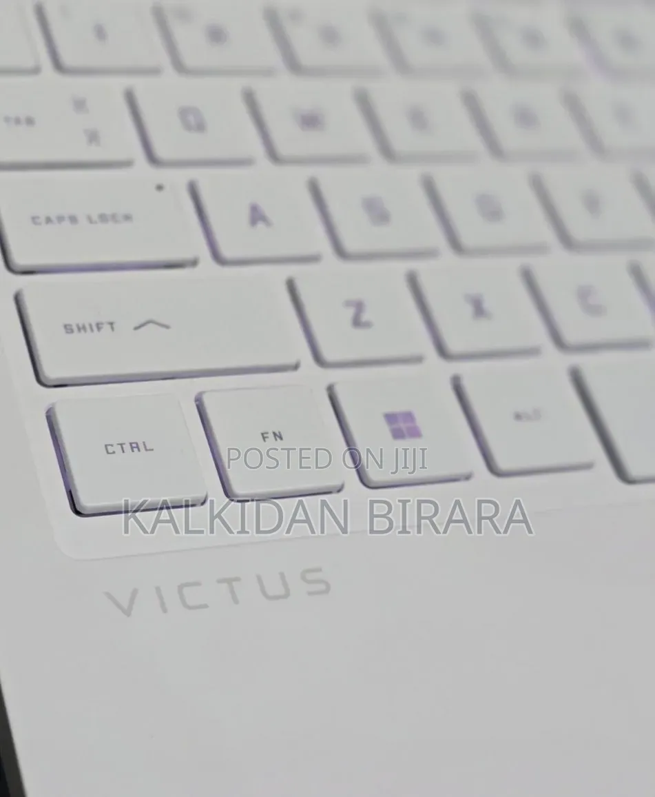 New Laptop HP Victus 15 16GB AMD Ryzen 7 SSD 1T