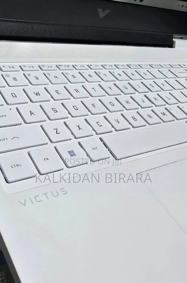 New Laptop HP Victus 15 16GB AMD Ryzen 7 SSD 1T
