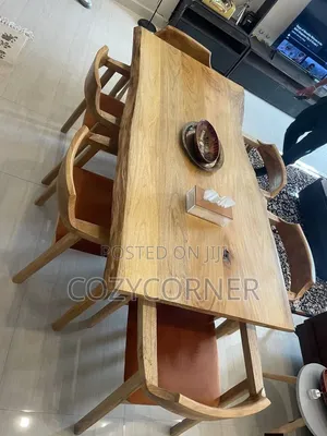 Heirloom 6 Seaters Dining Table Handcrafted From Solid wood.የምግብ ጠረጴዛ