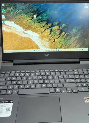 New Laptop HP Victus 15 16GB AMD Ryzen 7 SSD 1T