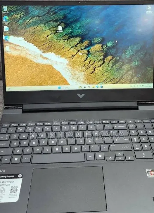 New Laptop HP Victus 15 16GB AMD Ryzen 7 SSD 1T