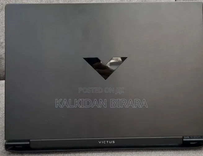 New Laptop HP Victus 15 16GB AMD Ryzen 7 SSD 1T