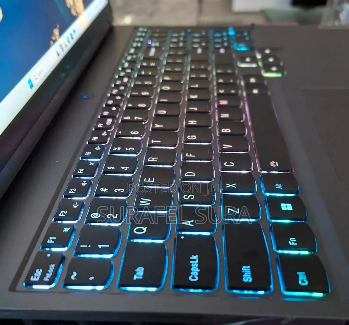 New Laptop Lenovo Legion 5 16GB AMD Ryzen 7 SSD 512GB