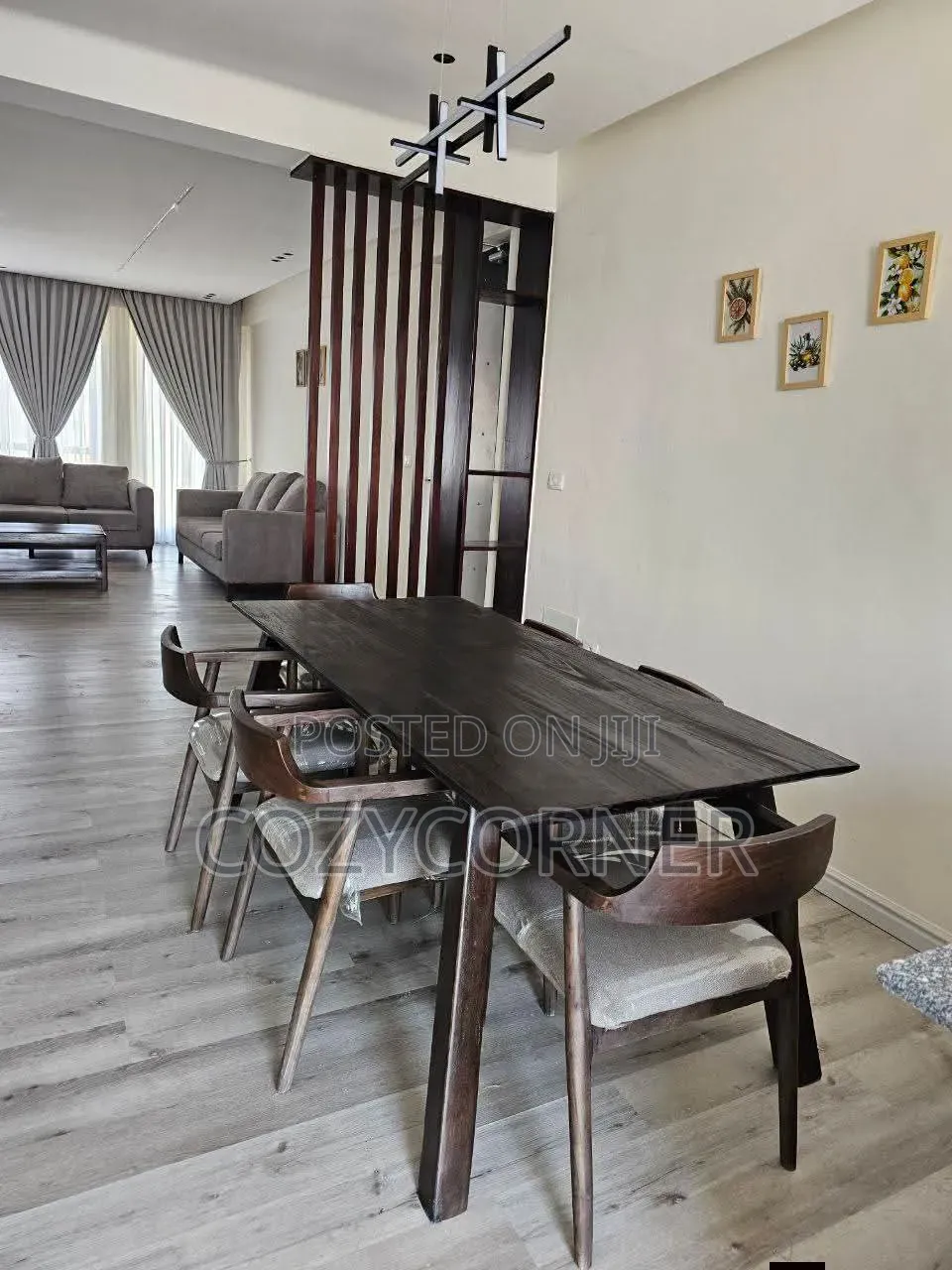 6 Seater Dining Table Bringing the Beauty of Nature to Your Home.