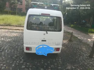 Suzuki Every Wagon 2012 White
