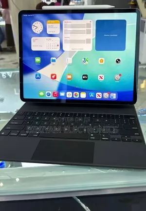 New Apple iPad Pro 12.9 (2022) 256 GB