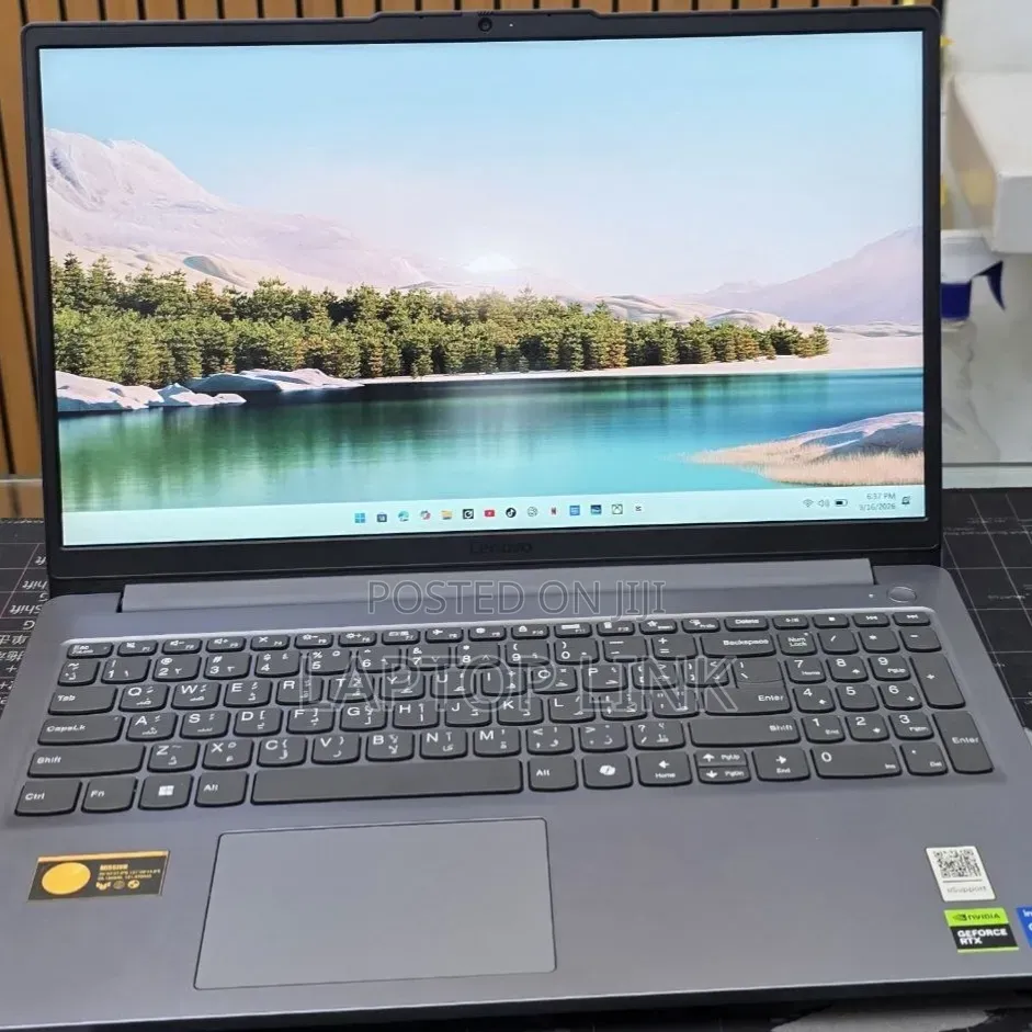 New Laptop Lenovo LOQ 15IRH8 12GB Intel Core i5 SSD 512GB