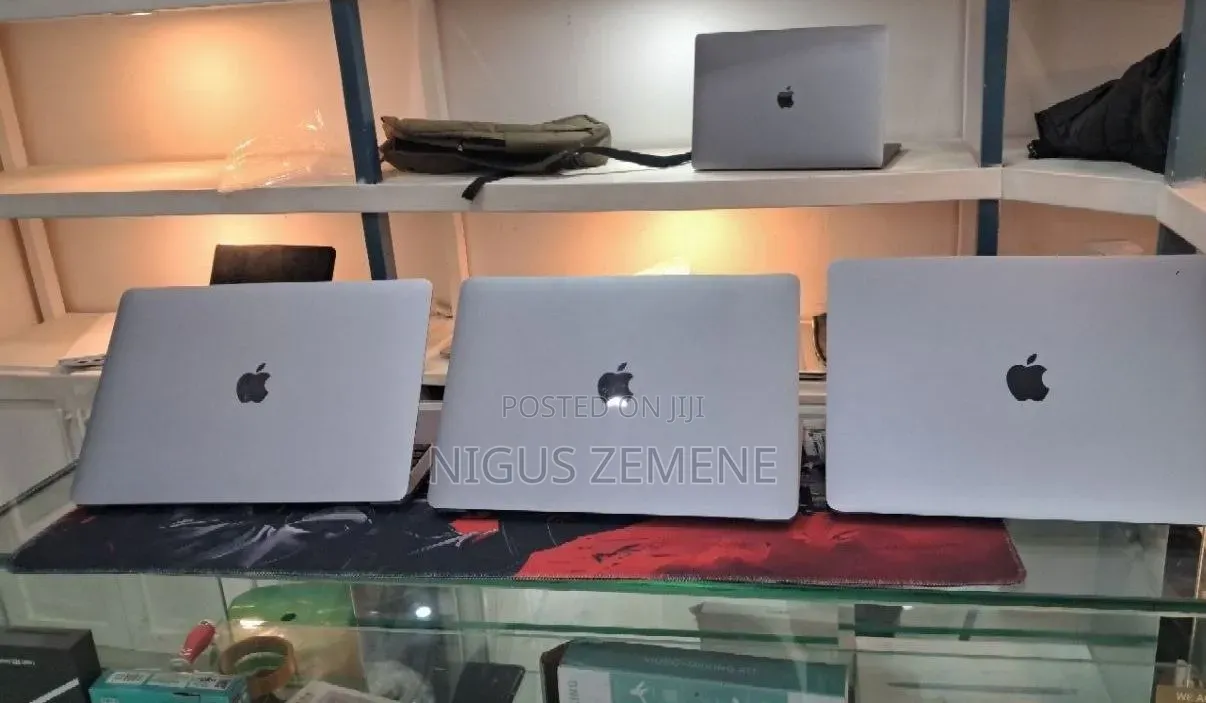 New Laptop Apple MacBook Air 2020 M1 8GB Apple M1 SSD 256GB