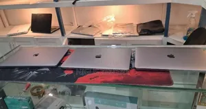 New Laptop Apple MacBook Air 2020 M1 8GB Apple M1 SSD 256GB
